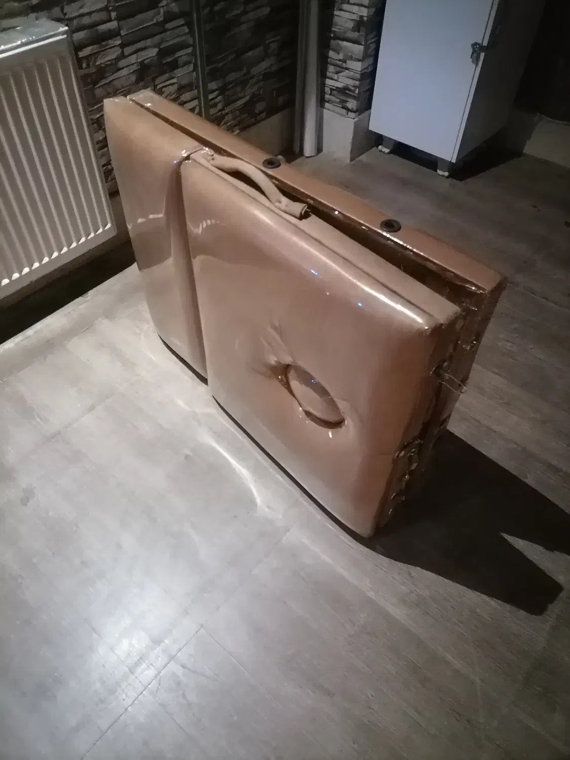 تخت ماساژ|آرایشی، بهداشتی، درمانی|تبریز, |دیوار