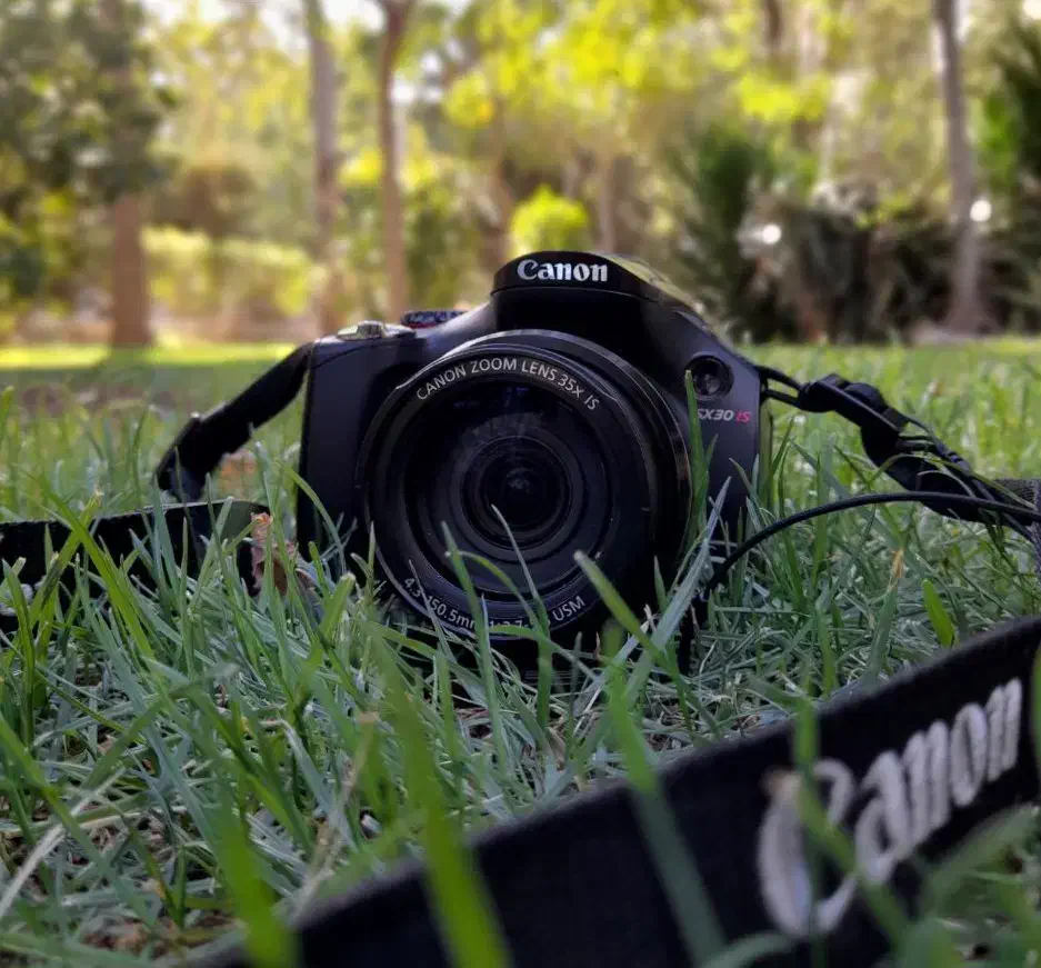 دوربین canon sx30 بدون خش همراه جعبه و کیف حمل|دوربین عکاسی و فیلم‌برداری|قم, سالاریه|دیوار