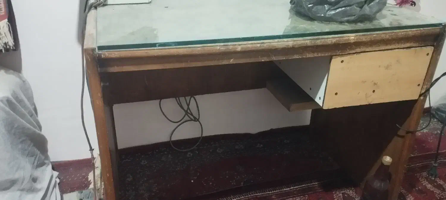 میز و صندلی|دفتر کار|شاهرود, |دیوار