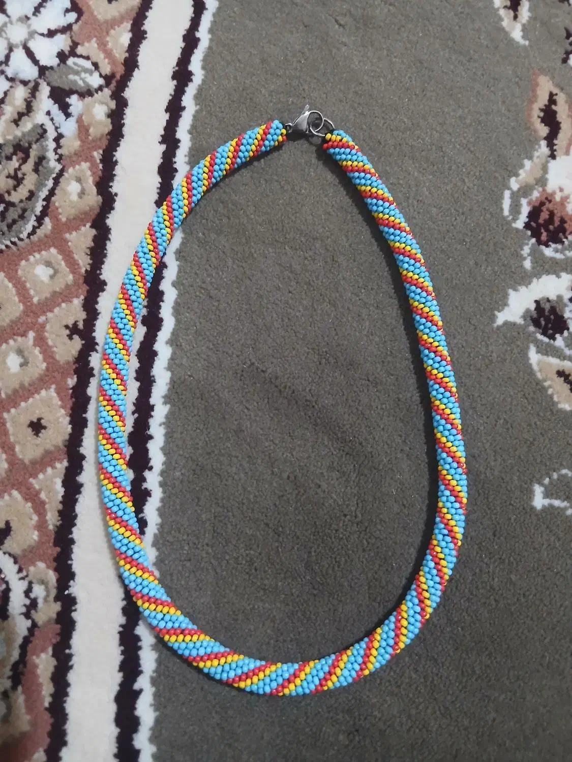 گردنبند|بدلیجات|قدس, شهرقدس|دیوار