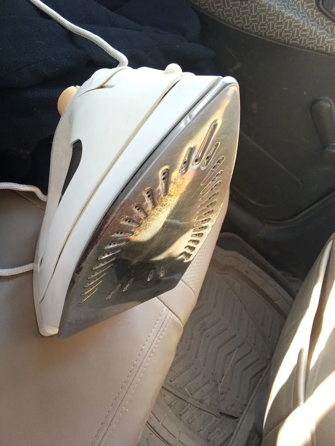 اتو|اتو و لوازم اتو|گناباد, |دیوار