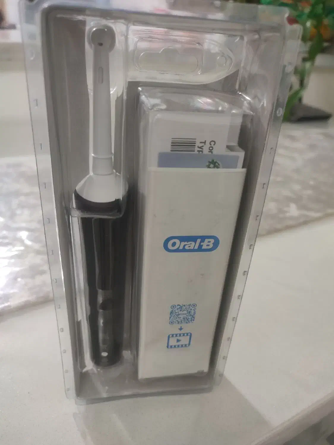 مسواک برقی OralB PRO|آرایشی، بهداشتی، درمانی|تهران, حسین‌آباد|دیوار