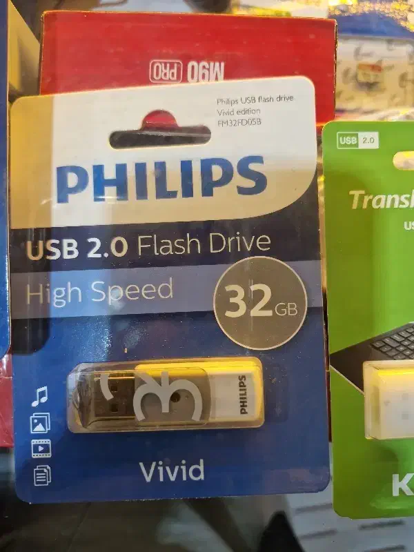 رم وفلش ۶۴ گیگ و۳۲ گیگ زیر قیمت حراج|قطعات و لوازم جانبی رایانه|زاهدان, |دیوار