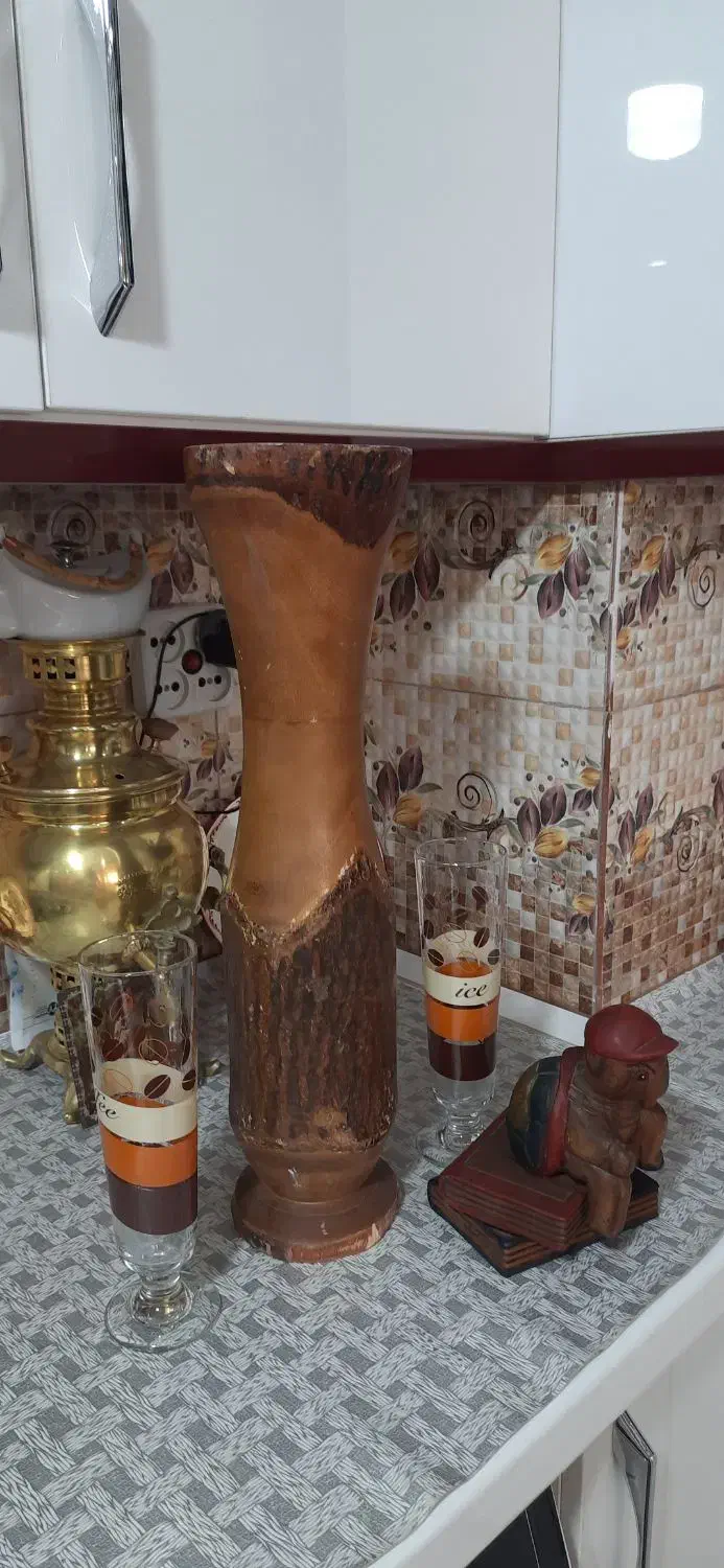 لاکپشت چوبی دست ساز قدیمی و گلدان چوبی|مجسمه، تندیس، ماکت|مشکیندشت, |دیوار