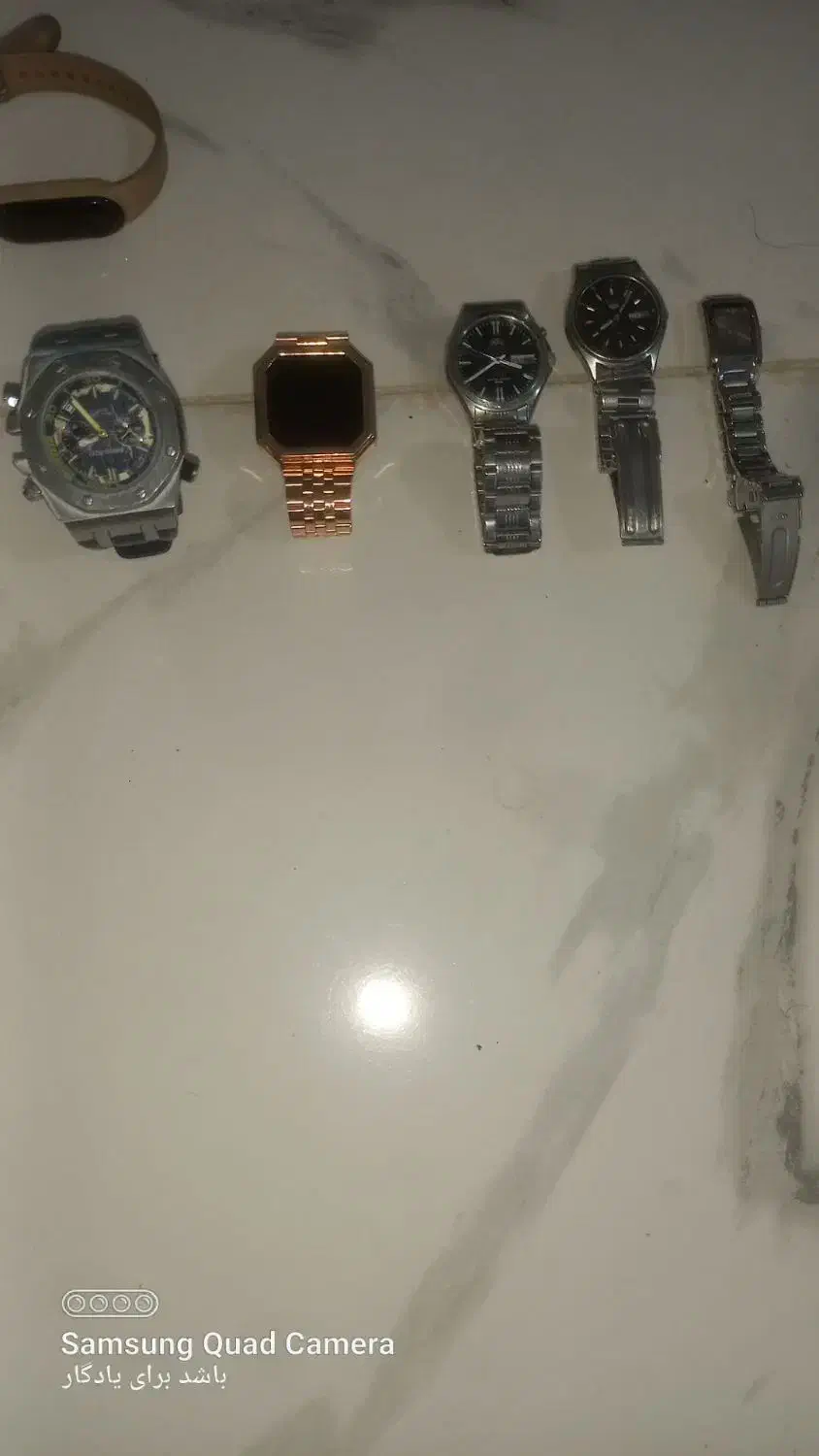 پک کلکسیونی وسایل قدیمی و دیجیتال متنوع|کلکسیون اشیاء عتیقه|بروجن, |دیوار