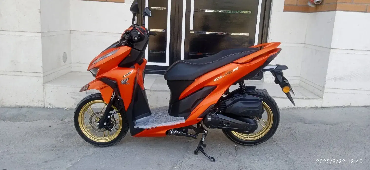 کلیک وایروکس در حد صفردرجه یک|موتورسیکلت|سقز, |دیوار