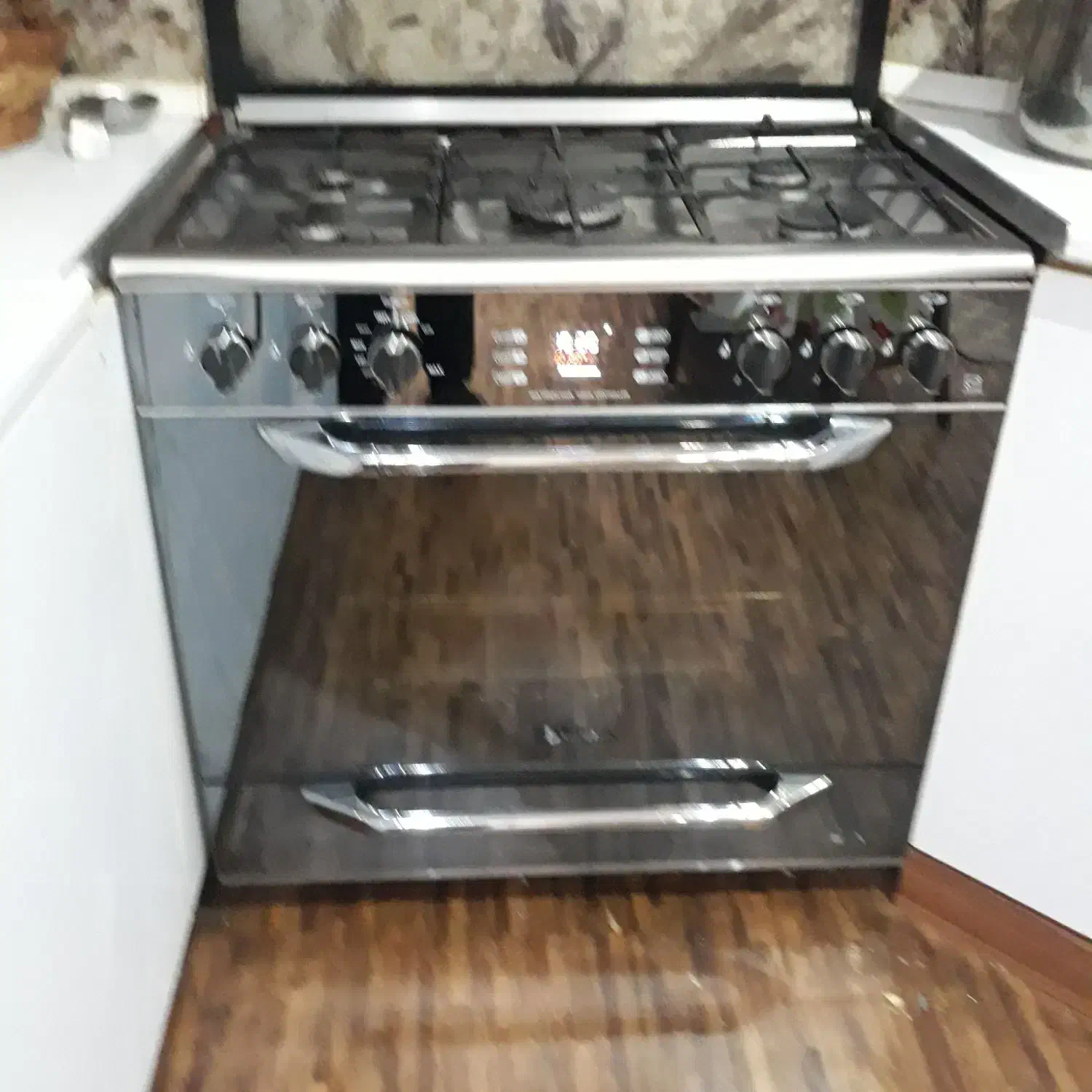 فروش  فوری  فرگاز|اجاق گاز و لوازم برقی پخت‌وپز|شاهین‌شهر, خبرنگار|دیوار