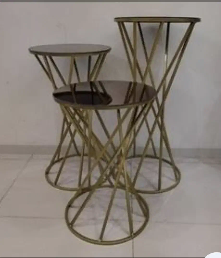 میز کنار سالنی و مراسم بوفه چوبی و قلیان برنزی|مبلمان خانگی و میز عسلی|ارومیه, |دیوار