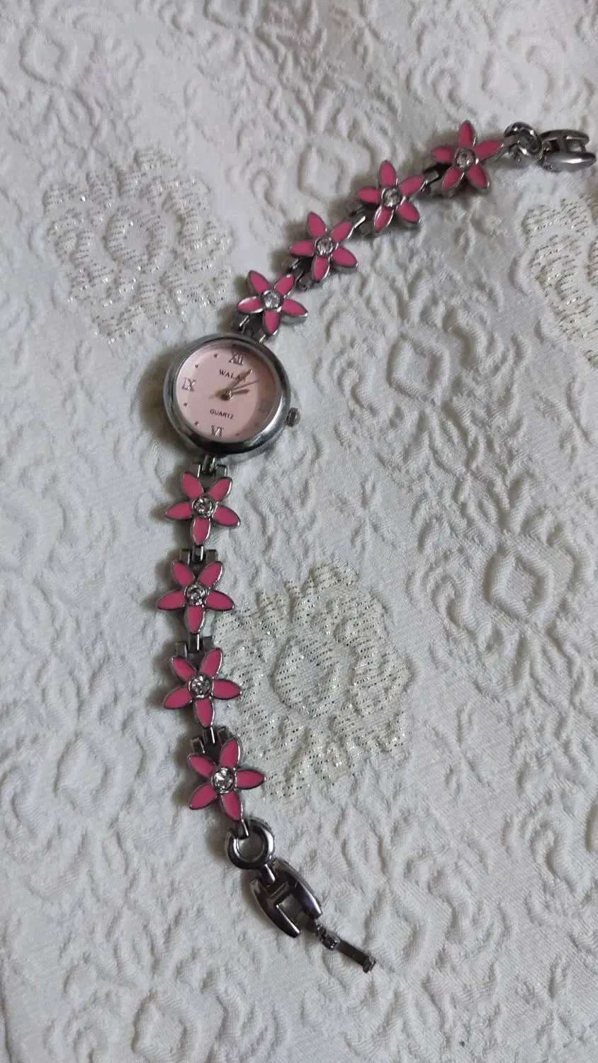 ساعت مچی زنانه|ساعت|قم, زنبیل آباد|دیوار