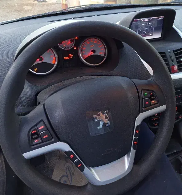 ۲۰۷سفید|خودرو سواری و وانت|ملکآباد, |دیوار