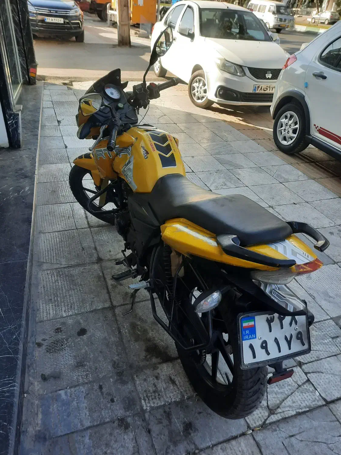 آپاچی مدل ۸۸|موتورسیکلت|بومهن, |دیوار