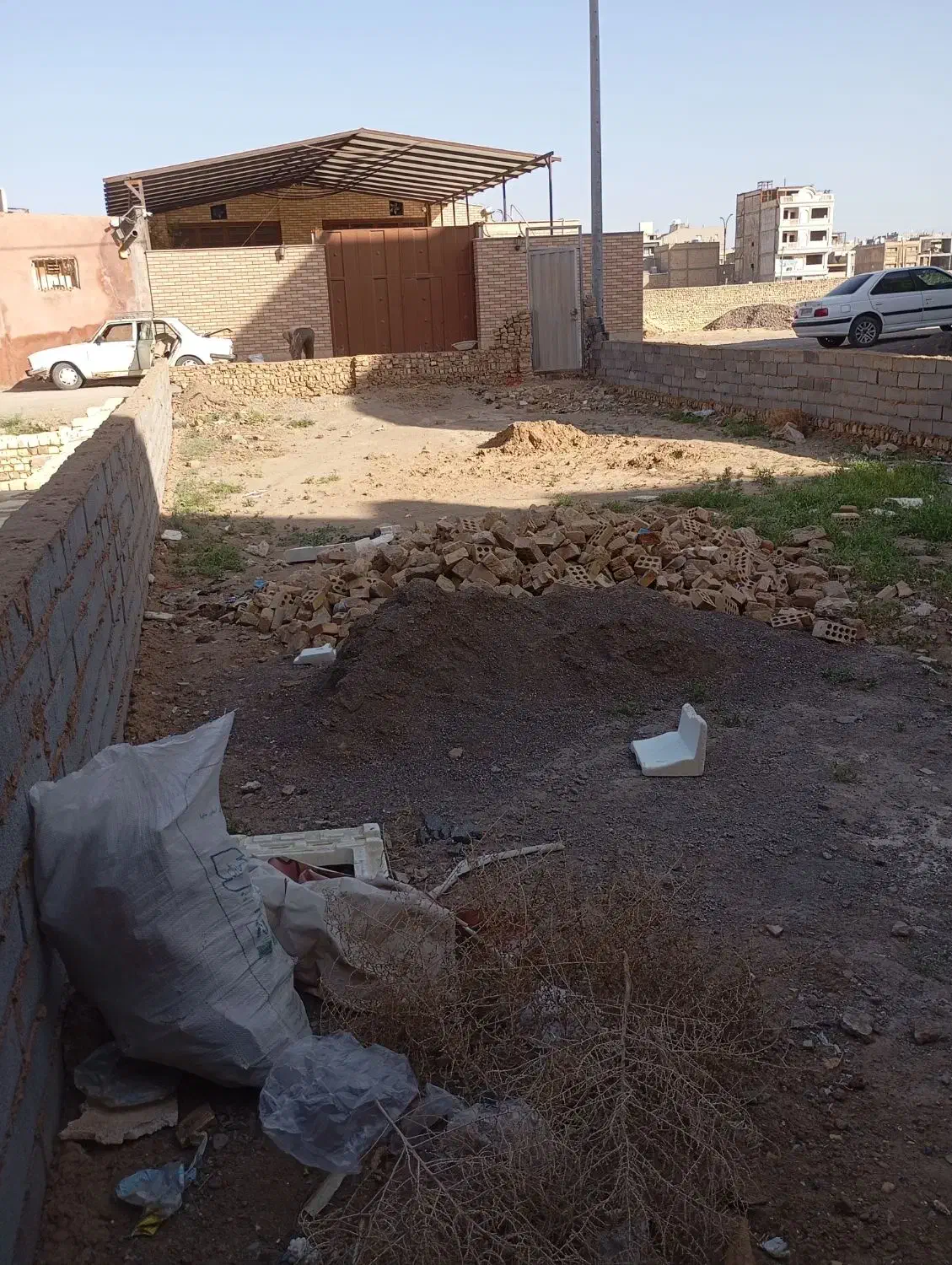 زمین انتهای شهروند ۱۱نزدیک بلوار قطب راوندی|فروش زمین و ملک کلنگی|کاشان, قطب راوندی|دیوار