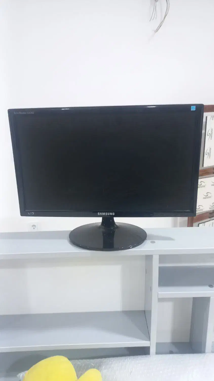 کمد دراور، مانیتور ۲۰ اینچ، میز کامپیوتر و قاب|جاکفشی، کمد، دراور|برازجان, |دیوار