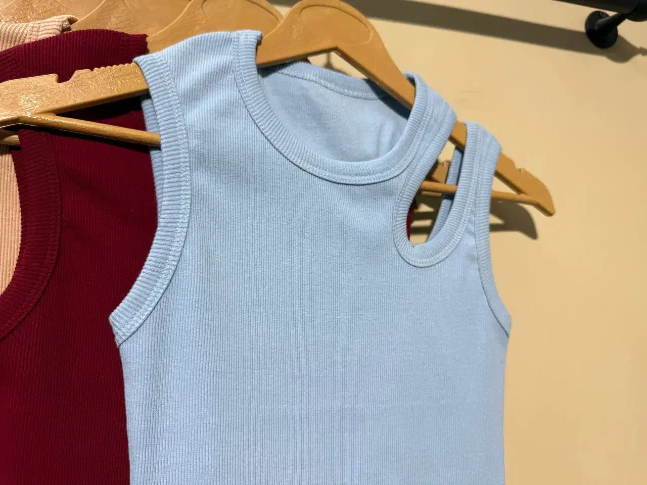 تیشرت|لباس|باقرشهر, |دیوار