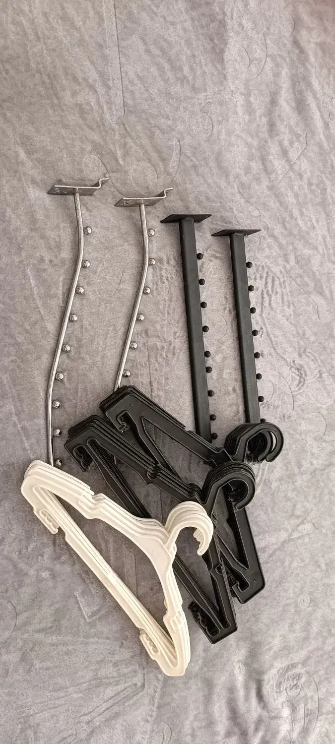 چوب لباسی و رگال لباس|بندرخت و رختآویز|قم, پردیسان|دیوار