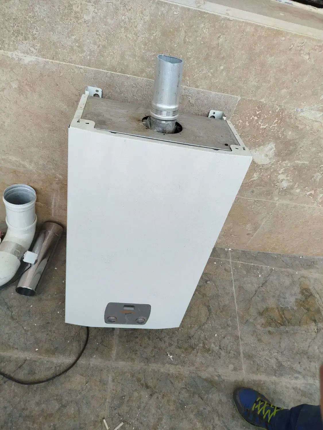 پکیج|آبگرمکن، پکیج، شوفاژ|ماکو, |دیوار