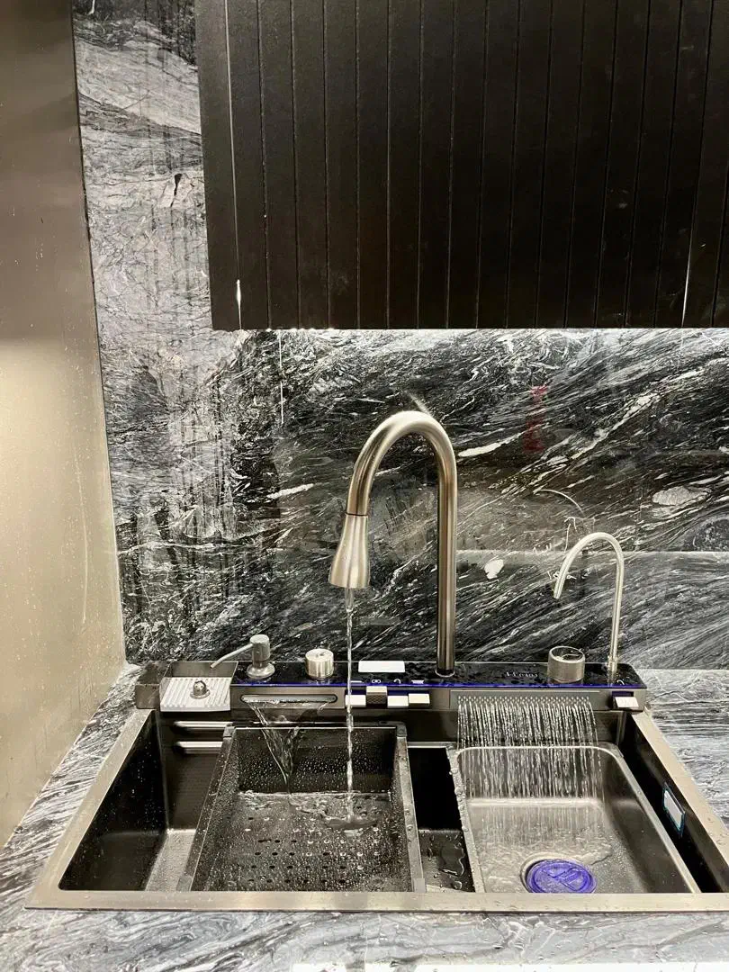 اپارتمان حیاط اختصاصی/در قلب چهار باغ بالا/|فروش آپارتمان|اصفهان, بهار آزادی|دیوار