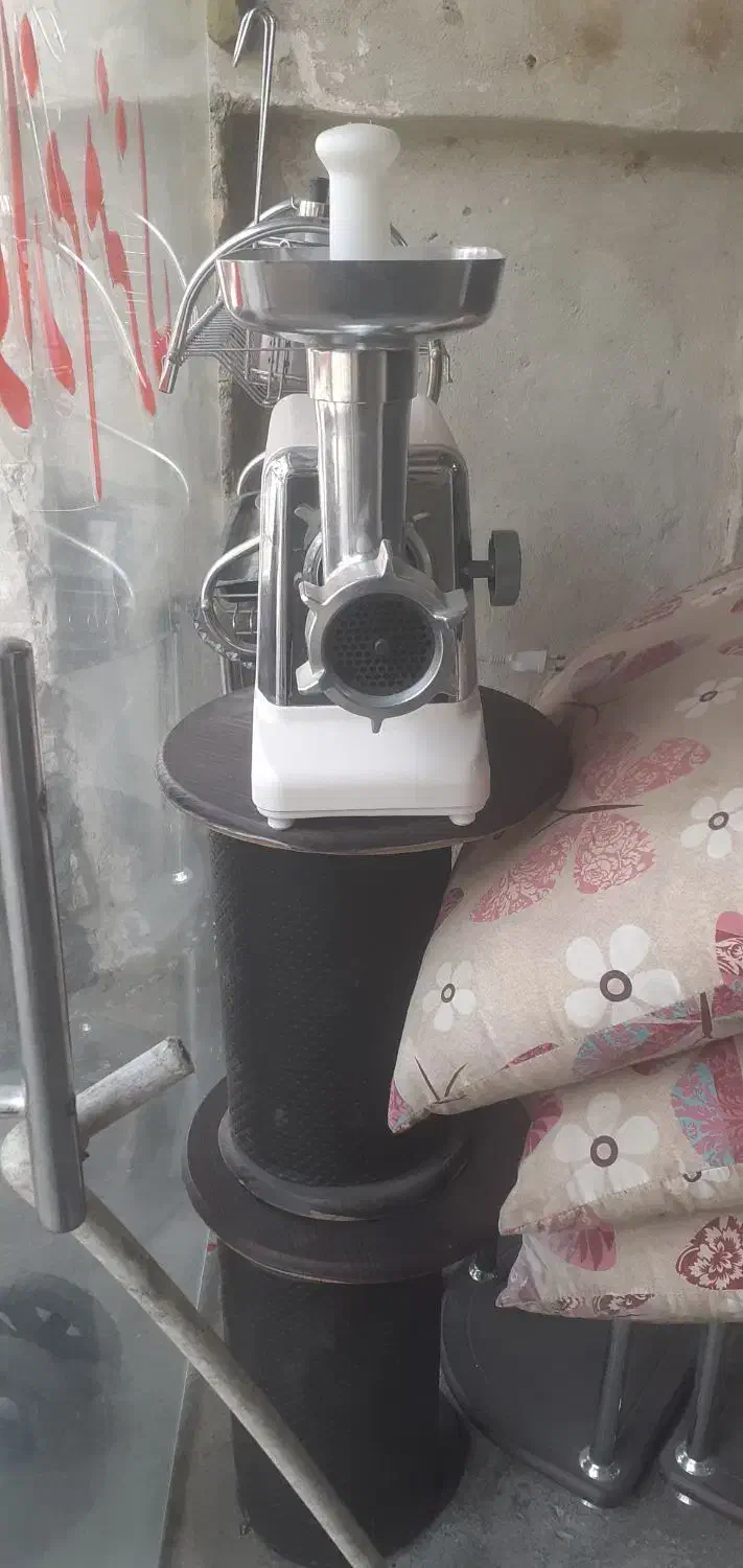 سمساری حسام|صندلی و نیمکت|ملایر, |دیوار