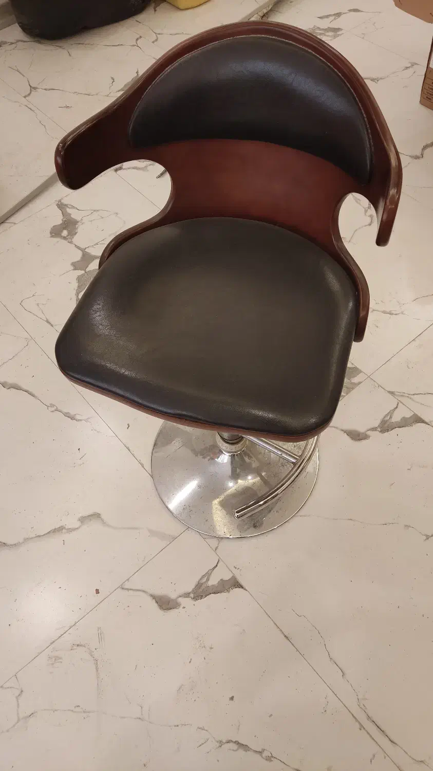 صندلی آشپزخانه گردون ( برای اپن و جزیره )|صندلی و نیمکت|گرگان, |دیوار