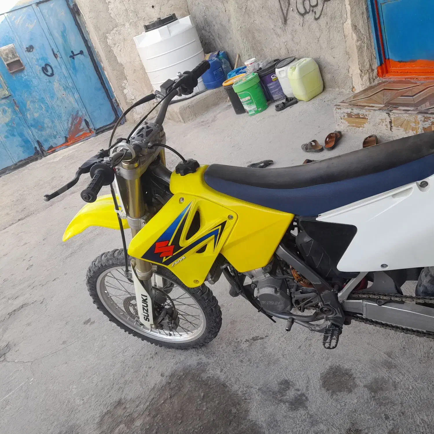 کراس  rm۱۲۵درحد|موتورسیکلت|بستک, |دیوار