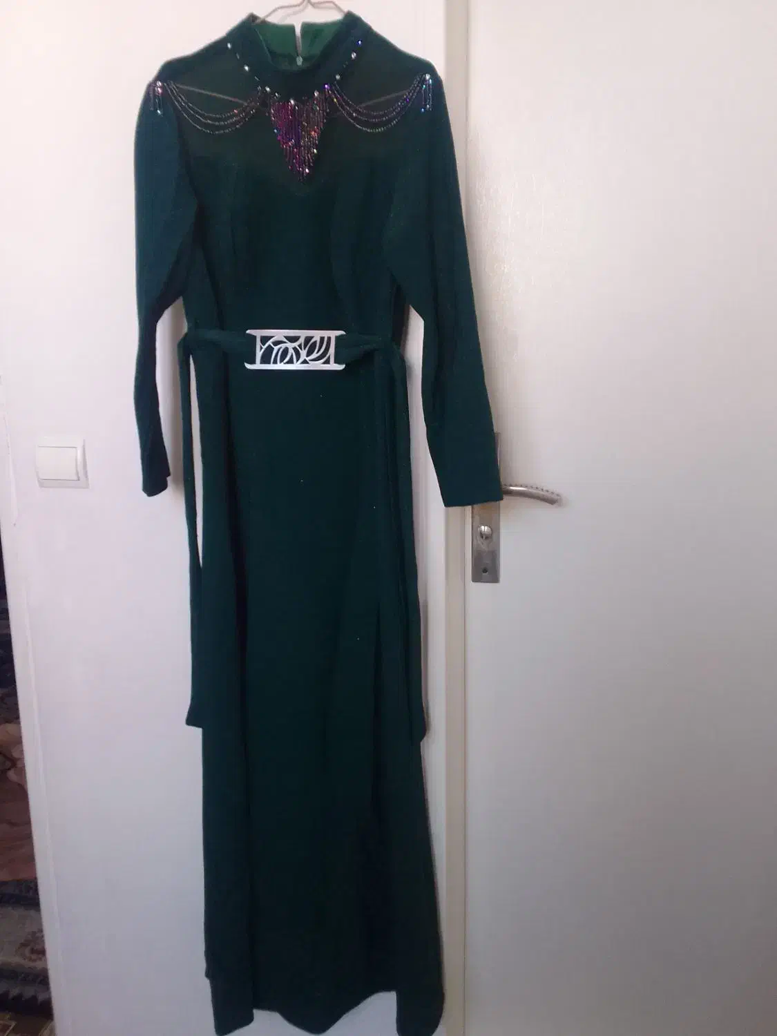 لباس مجلسی|لباس|اندیشه, اندیشه فاز ۱|دیوار