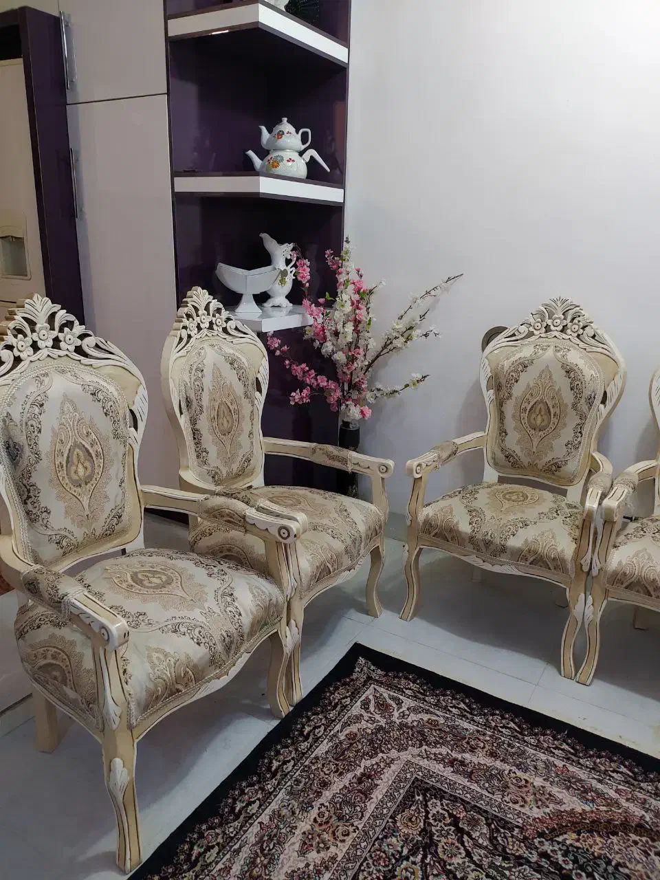 مبلمان ۹نفره سلطنتی|مبلمان خانگی و میز عسلی|دهلران, |دیوار