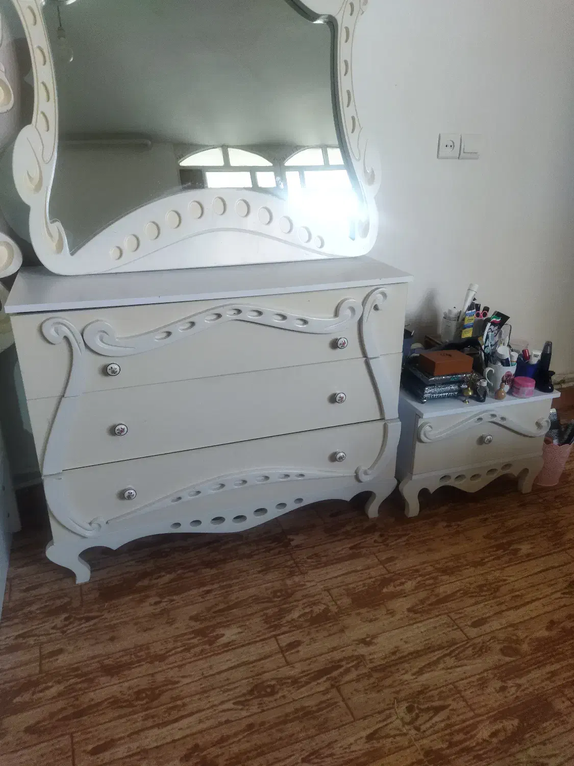 سرویس خواب دو نفره کاملا نو و تمیز همراه تشک|تخت و سرویس خواب|خرم‌آباد, |دیوار