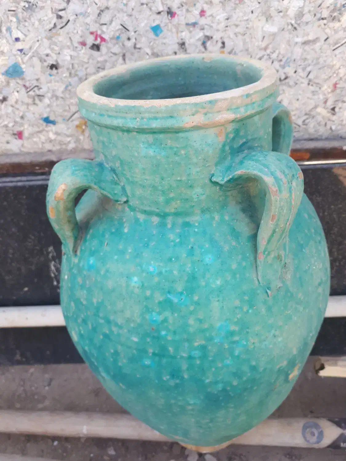 کوزه|کلکسیون اشیاء عتیقه|شهرضا, |دیوار