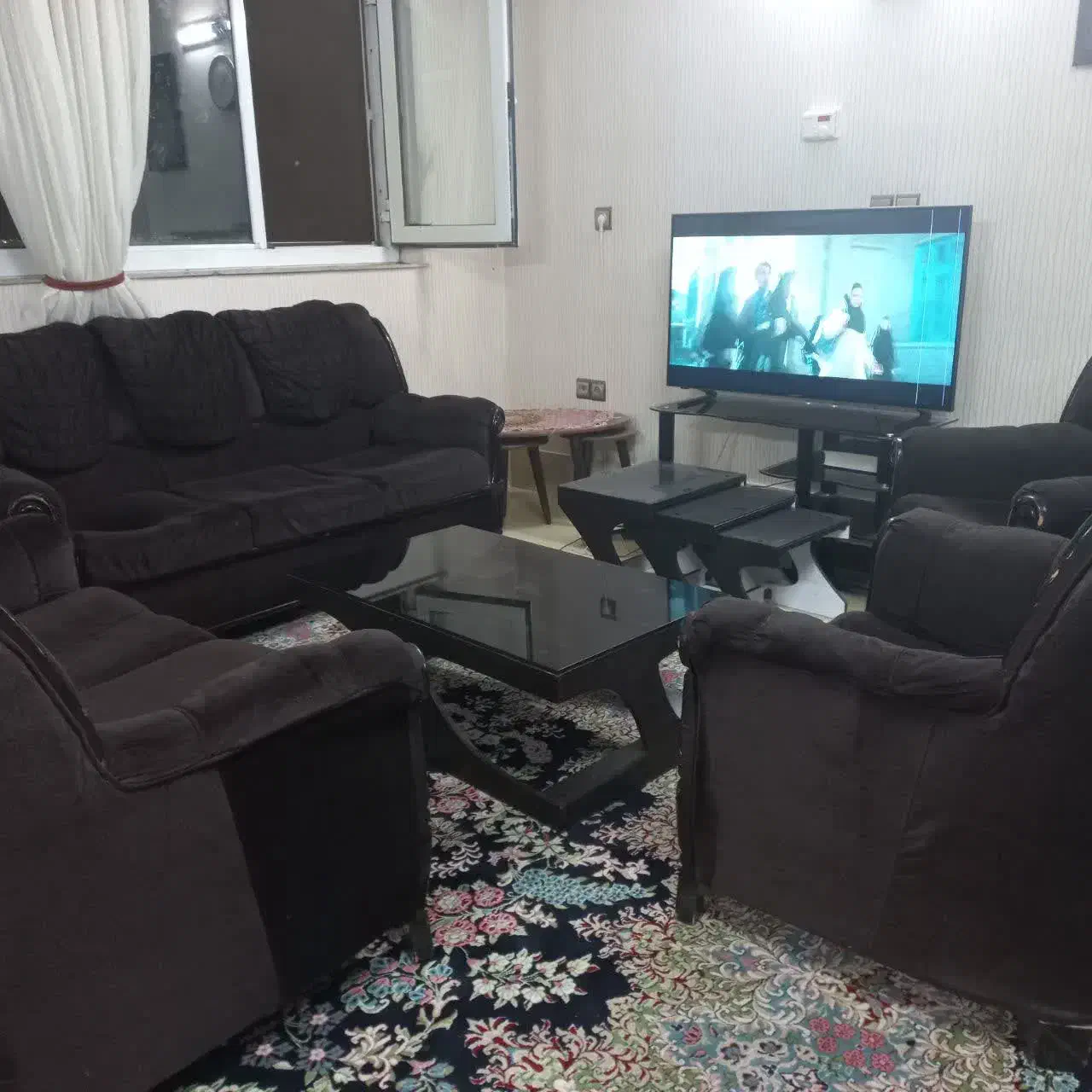 مبل هفت نفره همراه میز جلو مبلی|مبلمان خانگی و میز عسلی|بیرجند, |دیوار