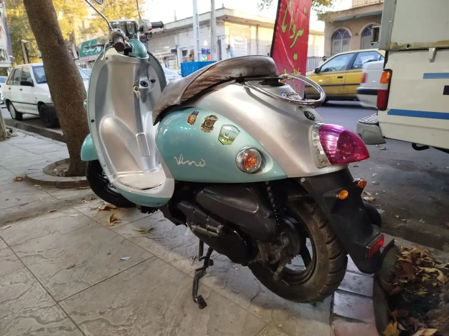 موتور پاکشتی یاماها وینو|موتورسیکلت|صحنه, |دیوار