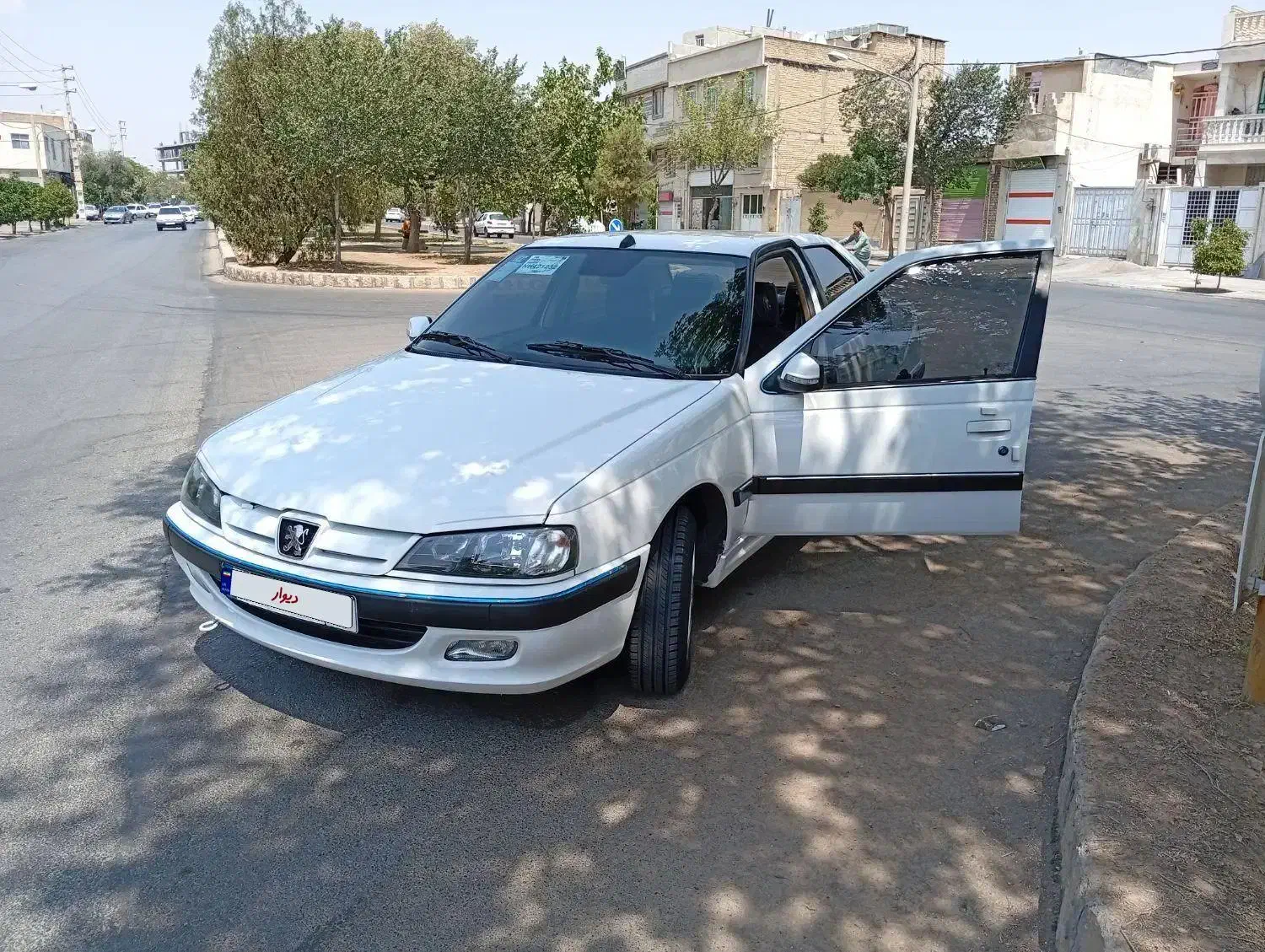 پژوپارس سفارشی فول مدل۴۰۱|خودرو سواری و وانت|شیراز, شهرک مطهری|دیوار