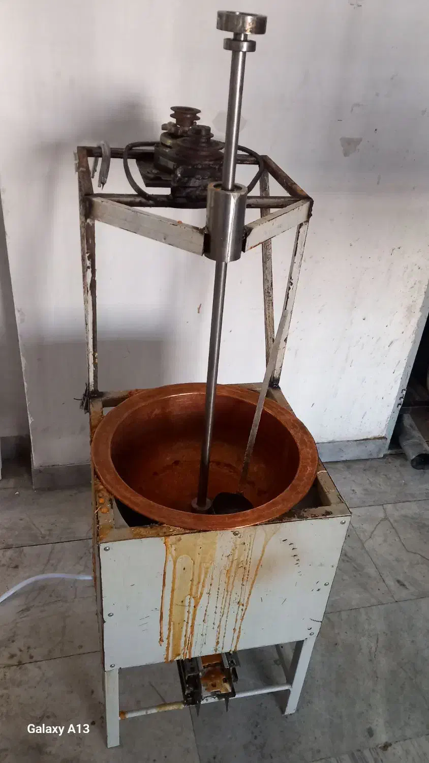 اجاق بادیگ مسی وهم زن|ظروف پخت‌وپز|هشتگرد, شهرک اقدسیه|دیوار