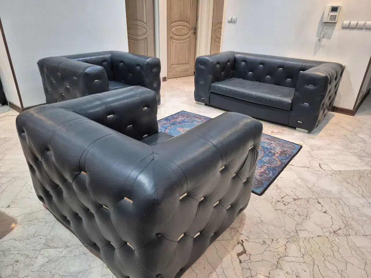 مبل چستر تمام چرم طبیعی واقعی|مبلمان خانگی و میز عسلی|تهران, پونک|دیوار