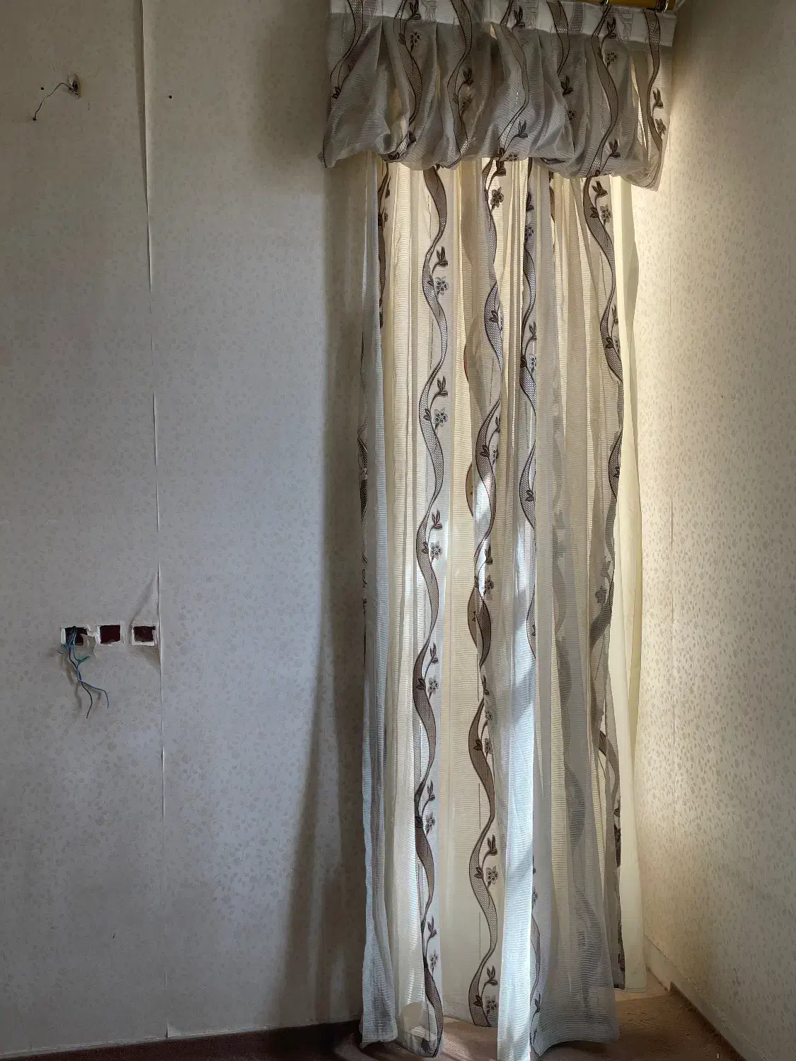 چهار پرده|پرده، رانر، رومیزی|حمیدیا, |دیوار