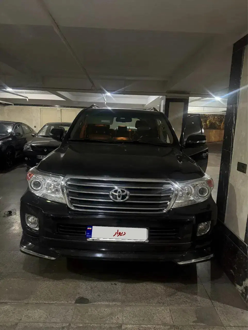 لندکروز۲۰۱۱ ۶ سیلندر|خودرو سواری و وانت|تهران, نیاوران|دیوار