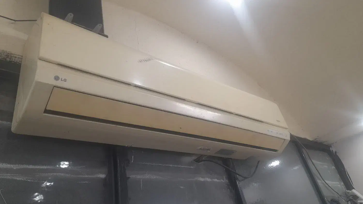 کولر|کولر گازی و فن‌کوئل|لار, |دیوار