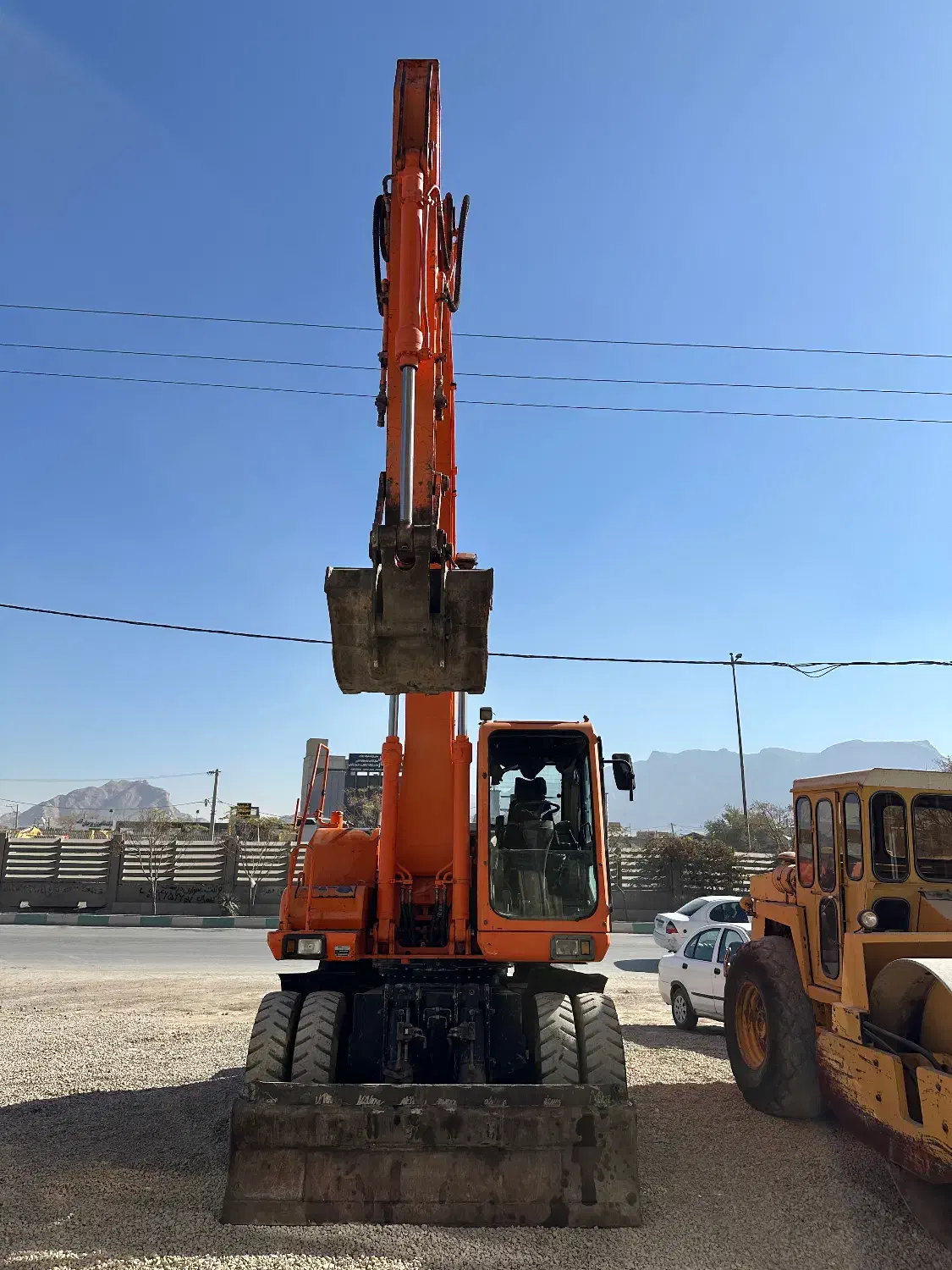 دوسان ۱۸۵ برای فروش|خودرو سنگین|ابریشم, |دیوار