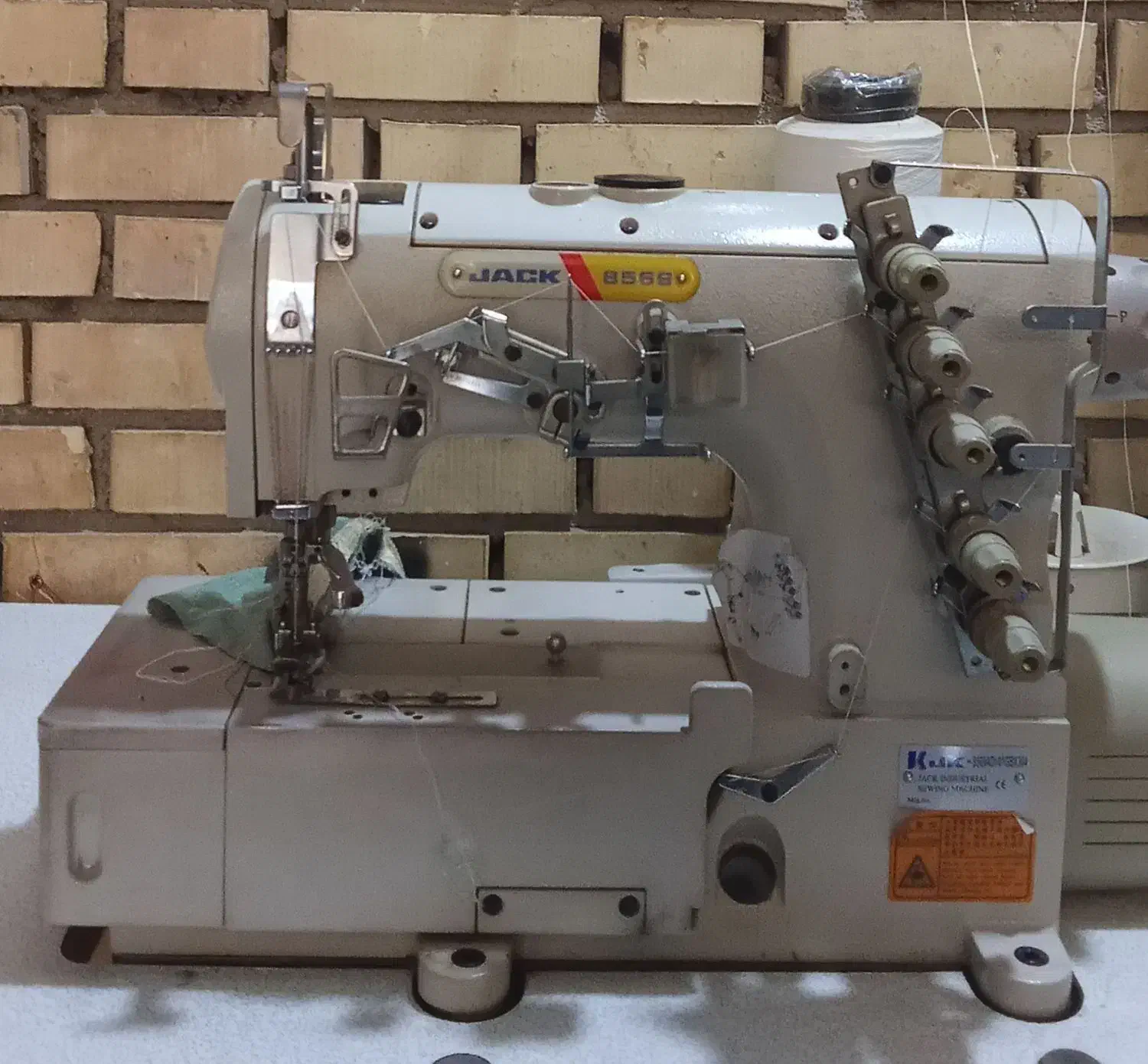 فروش میان دوز جک سالم و تمیز قیمت ۲۵ میلیون|لوازم خیاطی و بافتنی|فامنین, |دیوار