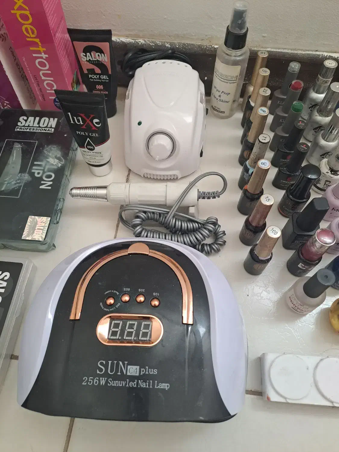 وسایل کاشت ناخن|آرایشگاه و سالنهای زیبایی|شاهینشهر, مسکن مهر|دیوار