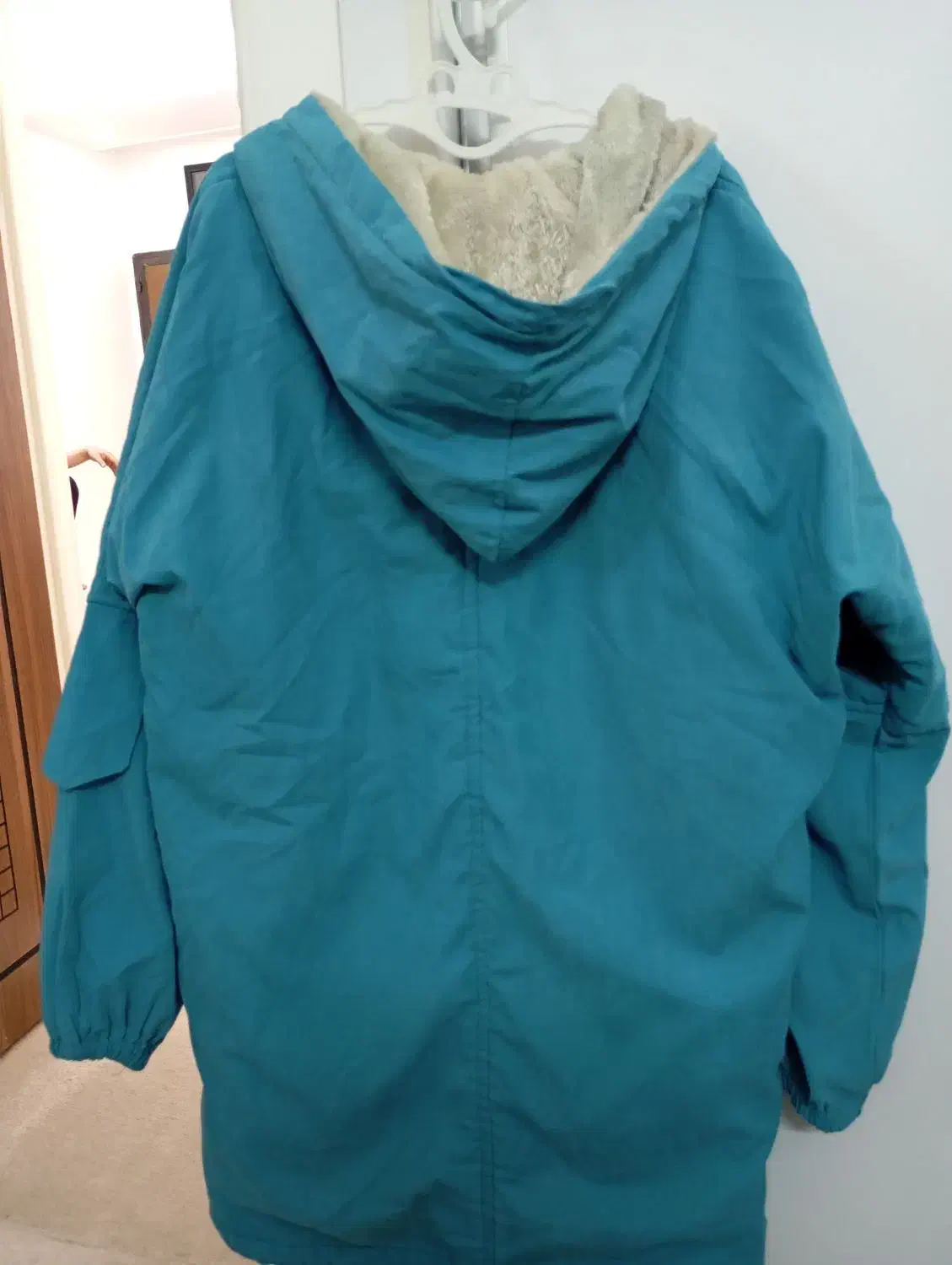 هودی ومانتوزنانه|لباس|قم, طلاب غیر ایرانی|دیوار