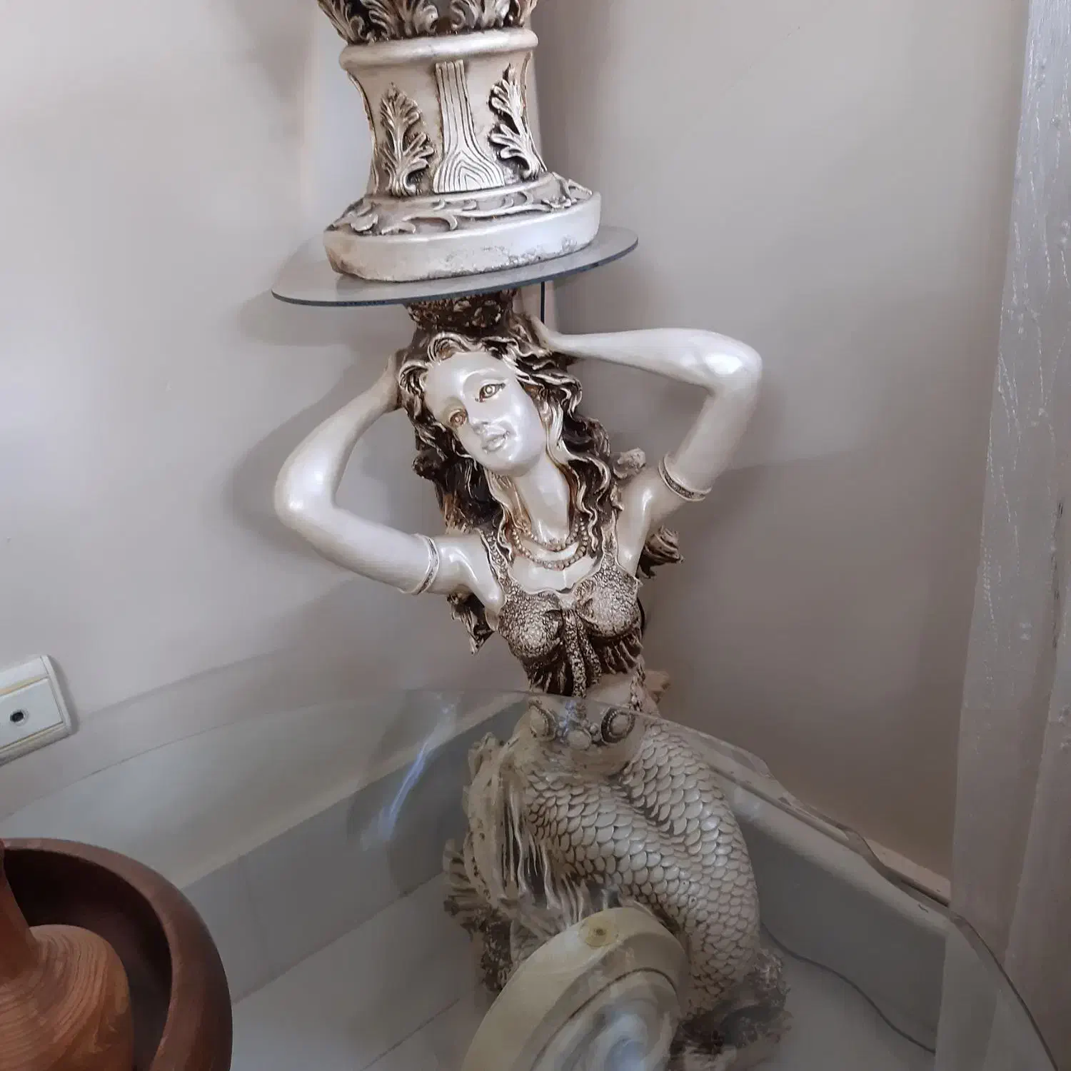 میز و گلدان|میز تلفن|وحیدیه, |دیوار