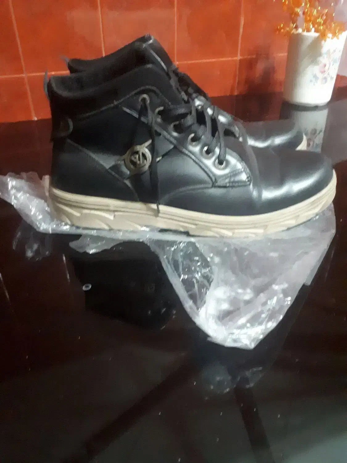 پوتین مشکی در حد|کیف، کفش، کمربند|تبریز, |دیوار