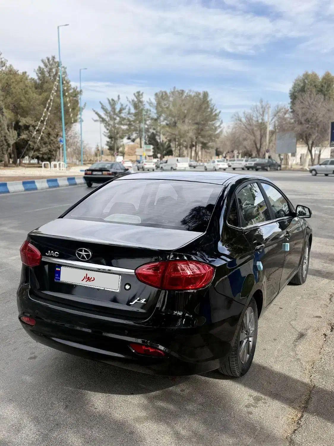 جکj4 مدل۱۴۰۳ مشکی/کم کار|خودرو سواری و وانت|یزد, |دیوار