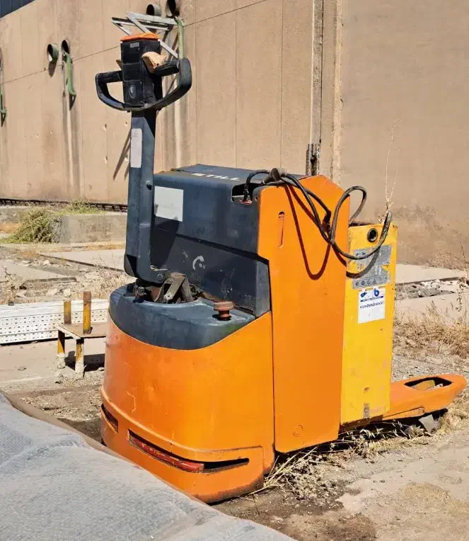 پالت تراک ۲ تن|ماشین‌آلات صنعتی|تهران, شهرک استقلال|دیوار