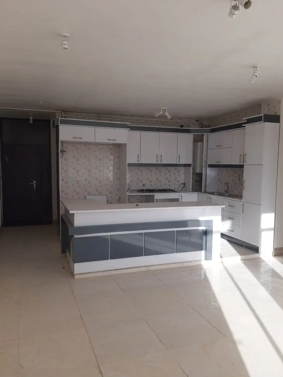 آپارتمان دوخوابه کلید نخورده|فروش آپارتمان|لردگان, |دیوار