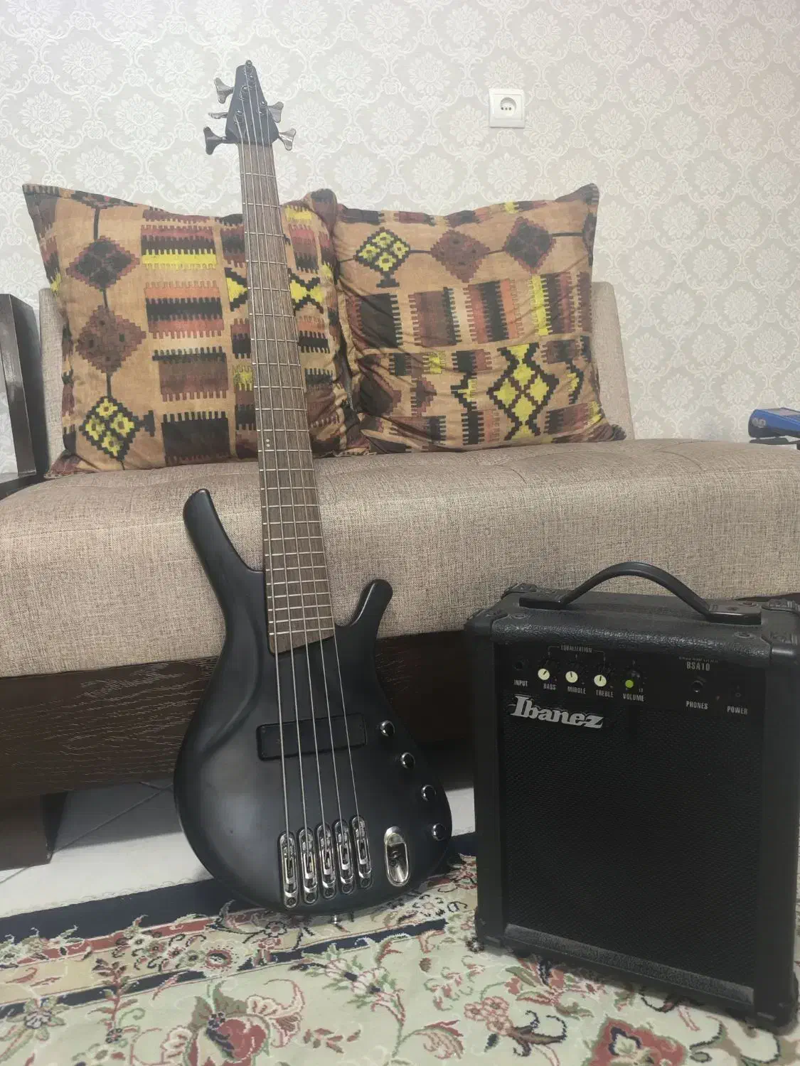 گیتار بیس ibanez|گیتار، بیس، امپلیفایر|شهریار, شهریار|دیوار