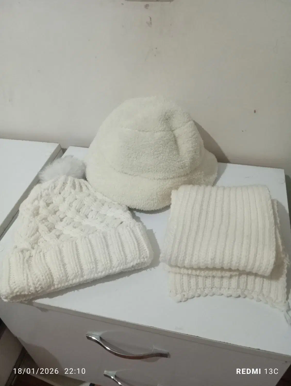 کلاه شالگردن|لباس|ارومیه, |دیوار