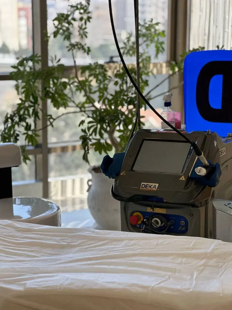 لیزر دکا ایتالیایی(تضمینی)|خدمات آرایشگری و زیبایی|بروجرد, |دیوار