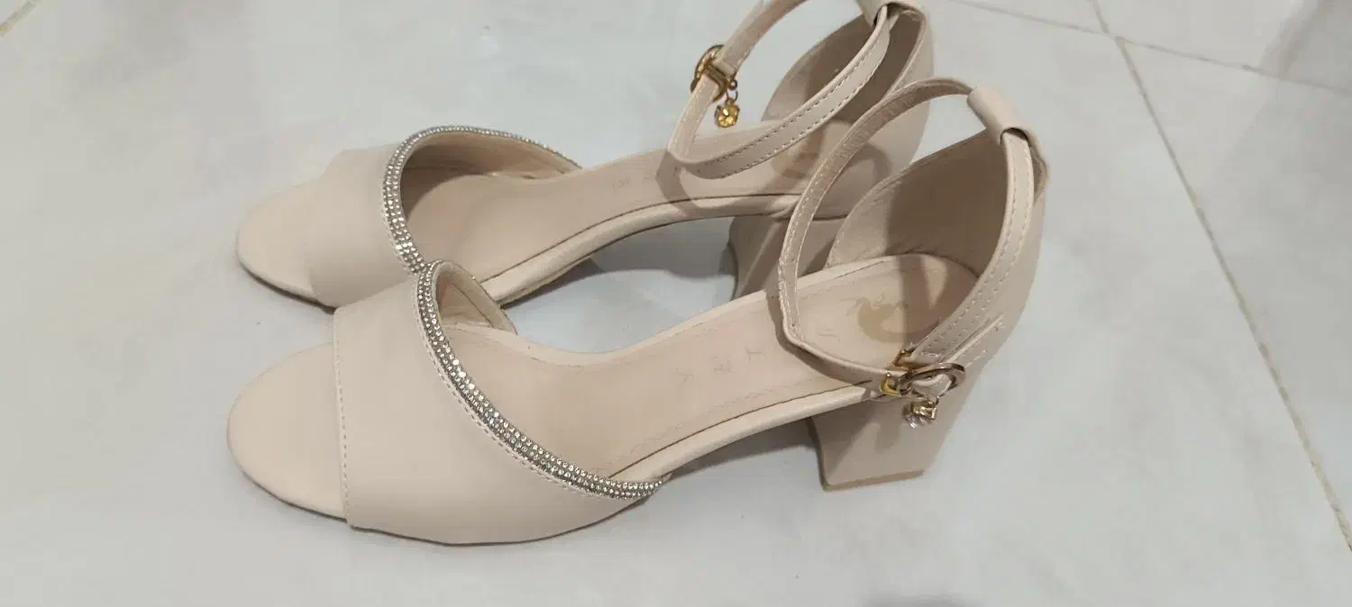 کفش مجلسی شیک|کیف، کفش، کمربند|اسلام‌‌آباد غرب, |دیوار