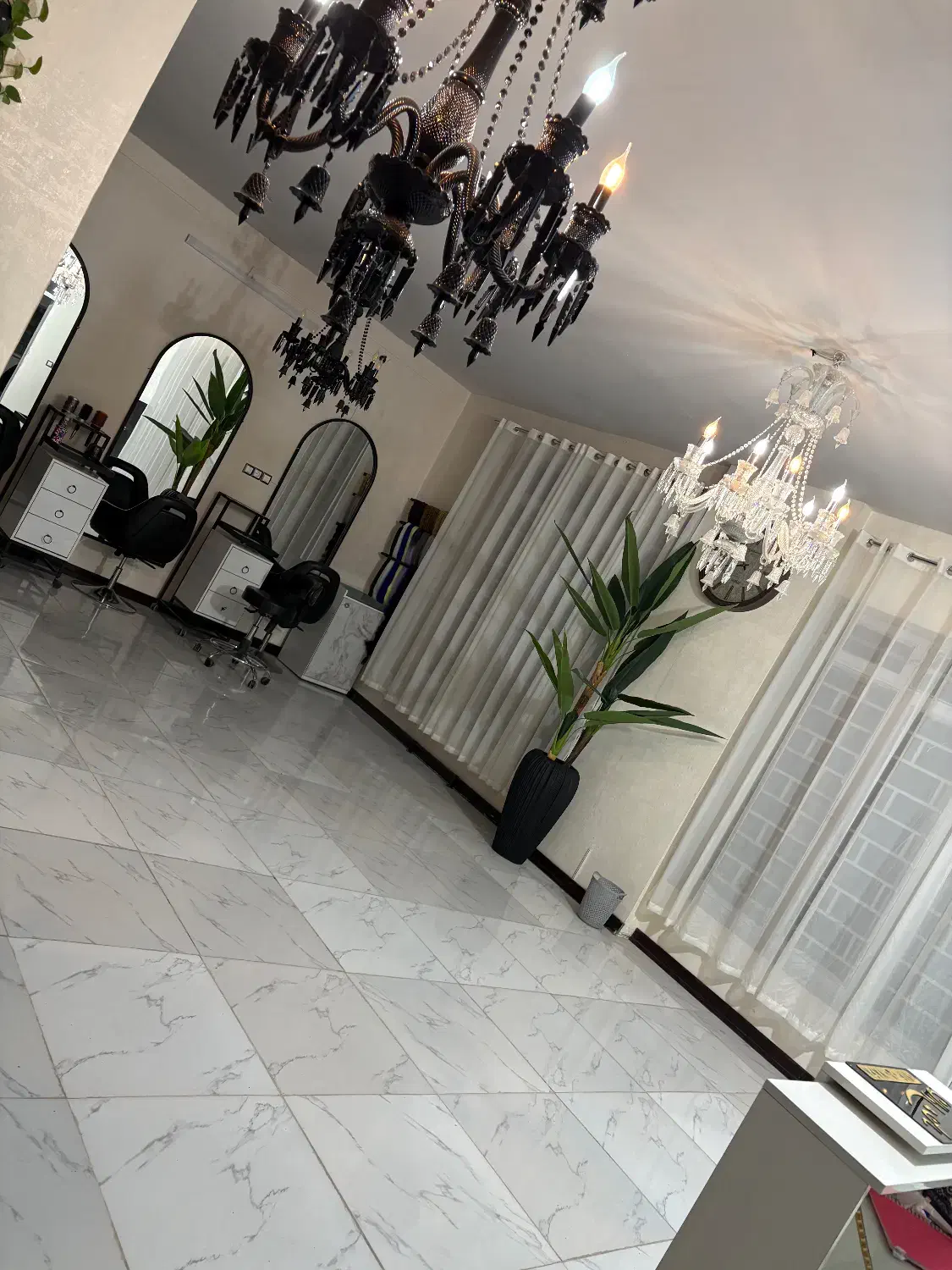 سالن شادان|خدمات آرایشگری و زیبایی|خرمآباد, |دیوار